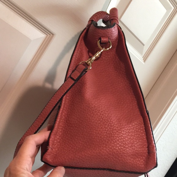 Elegant Salmon Leather Handbag Satchel/Crossbody - Picture 5 of 13